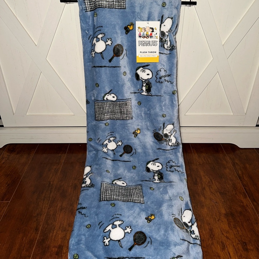 Peanuts Snoopy Blue Tennis Plush Throw Blanket